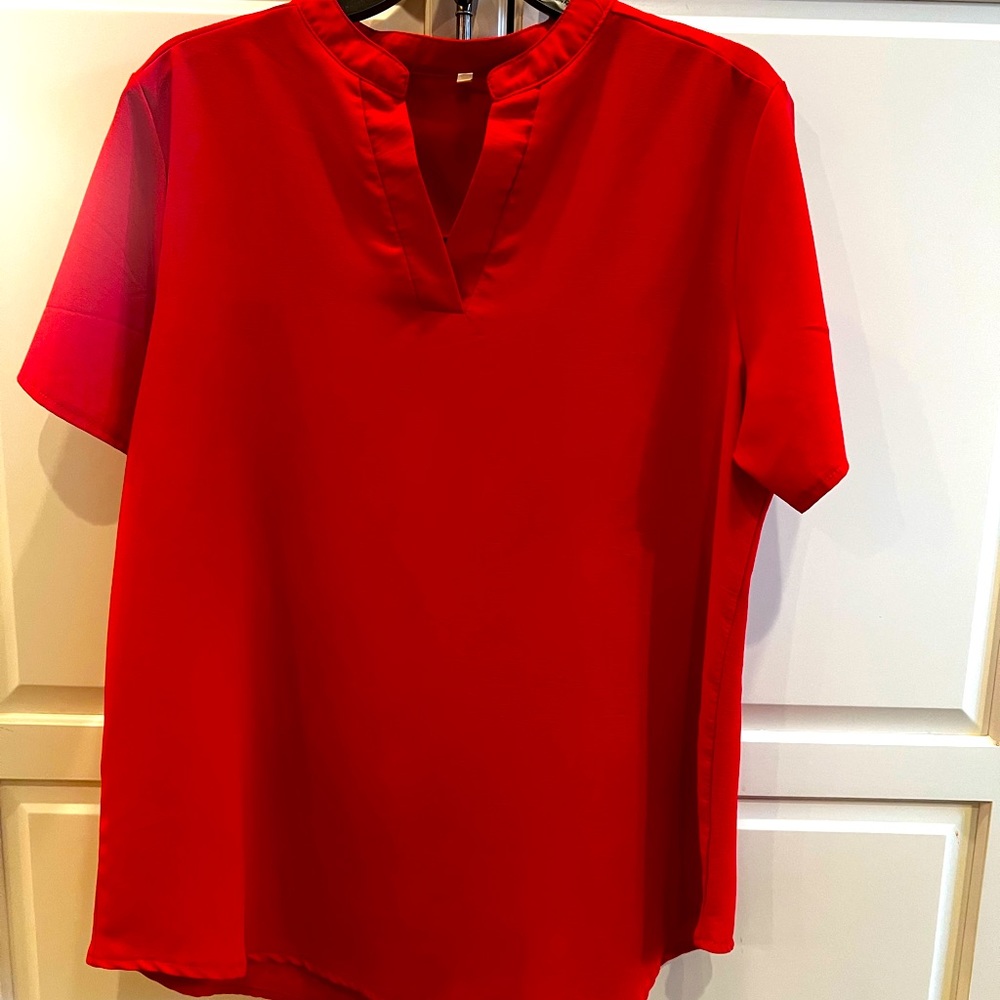 Perfect top for work!